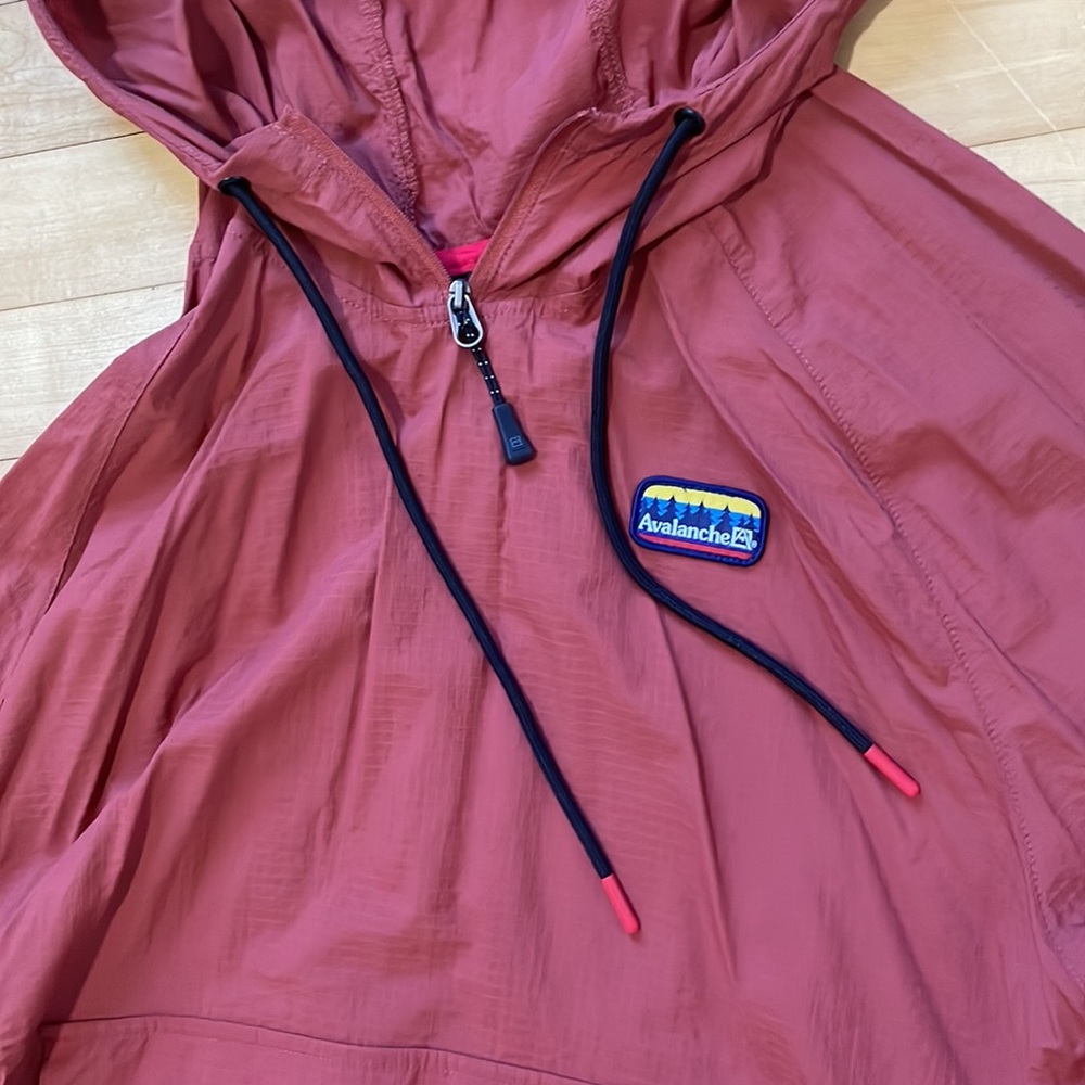 Avalanche Medium Lightweight Orange Jacket - Perf… - image 2